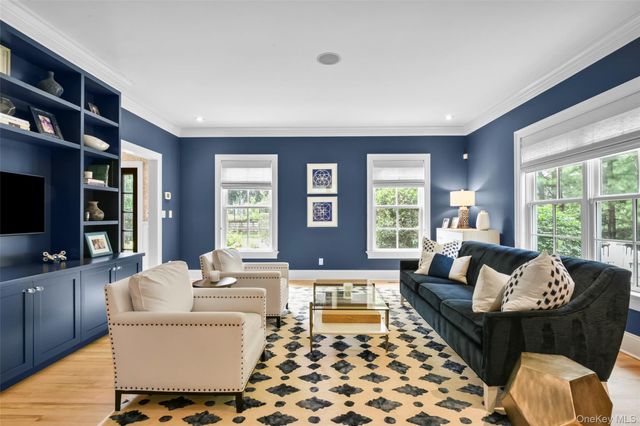 9 Daymon Terrace, Larchmont, NY 10538