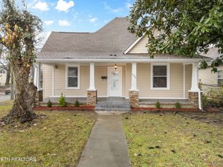432 E Springdale Ave, Knoxville, TN 37917