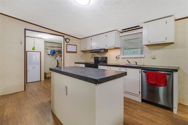 313 Impala Drive, Onalaska, TX 77360