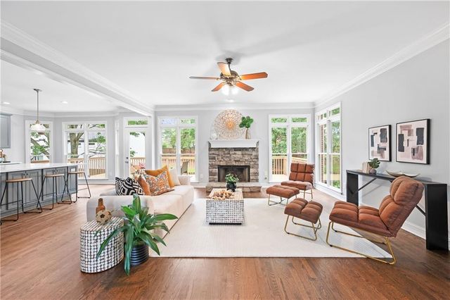 2434 Vivian Circle, Decatur, GA 30030