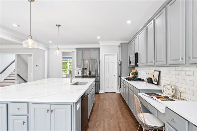 2434 Vivian Circle, Decatur, GA 30030