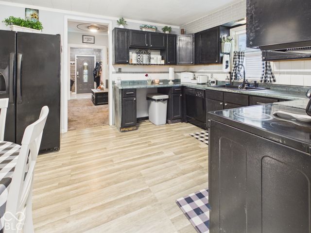 921 W 4th Street, Anderson, IN 46016