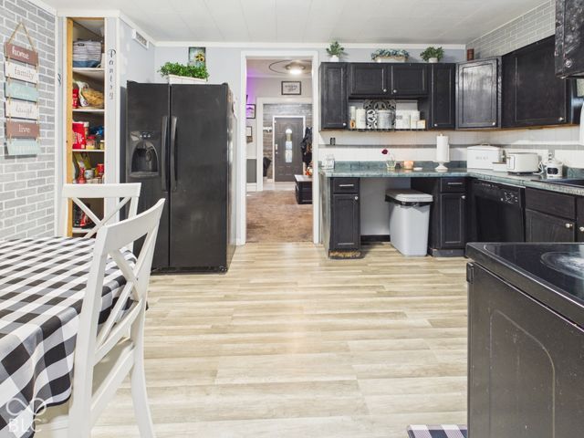 921 W 4th Street, Anderson, IN 46016