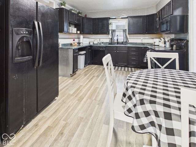 921 W 4th Street, Anderson, IN 46016