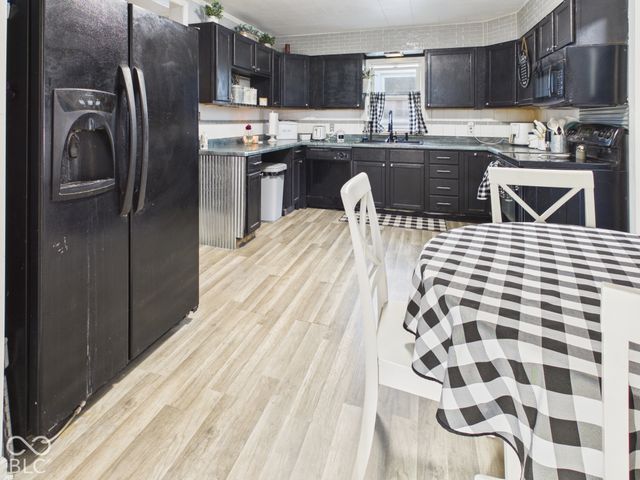 921 W 4th Street, Anderson, IN 46016