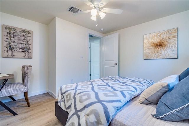 1120 Spur ST, Austin, TX 78721