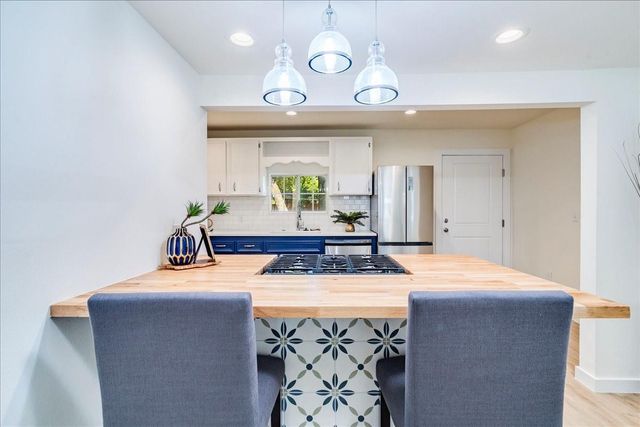 1120 Spur ST, Austin, TX 78721