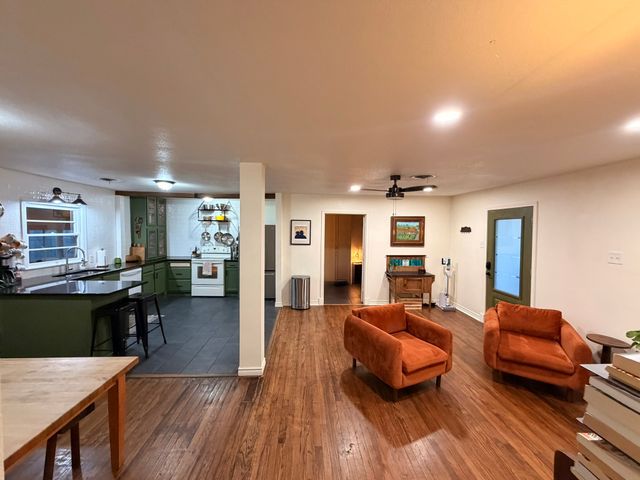 2628 Cravens Road, Fort Worth, TX 76112