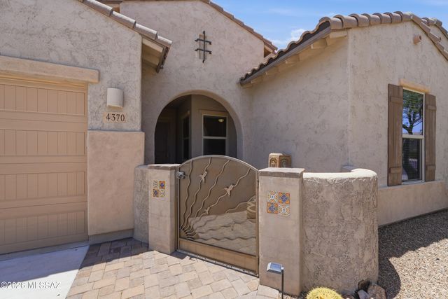4370 W Summit Ranch Place, Marana, AZ 85658