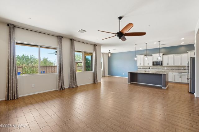 4370 W Summit Ranch Place, Marana, AZ 85658