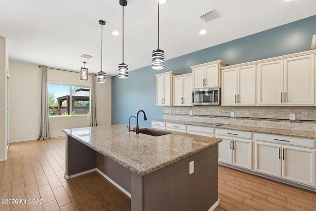 4370 W Summit Ranch Place, Marana, AZ 85658