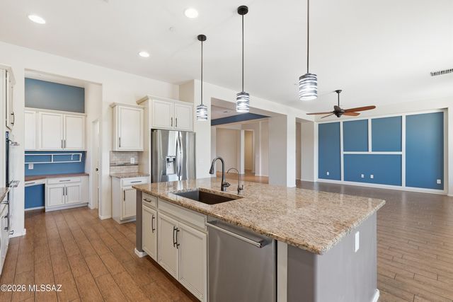 4370 W Summit Ranch Place, Marana, AZ 85658