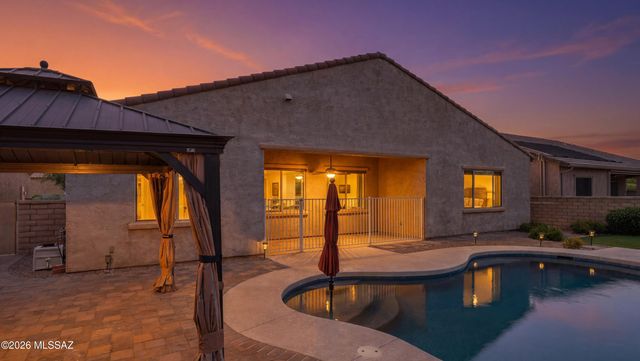 4370 W Summit Ranch Place, Marana, AZ 85658