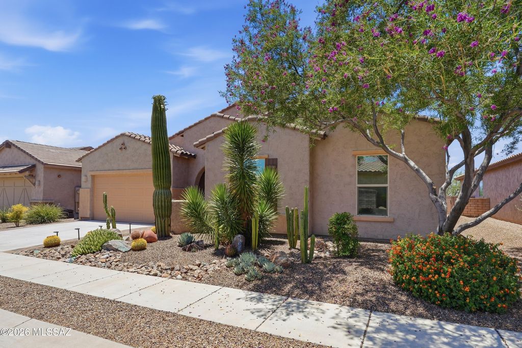4370 W Summit Ranch Place, Marana, AZ 85658