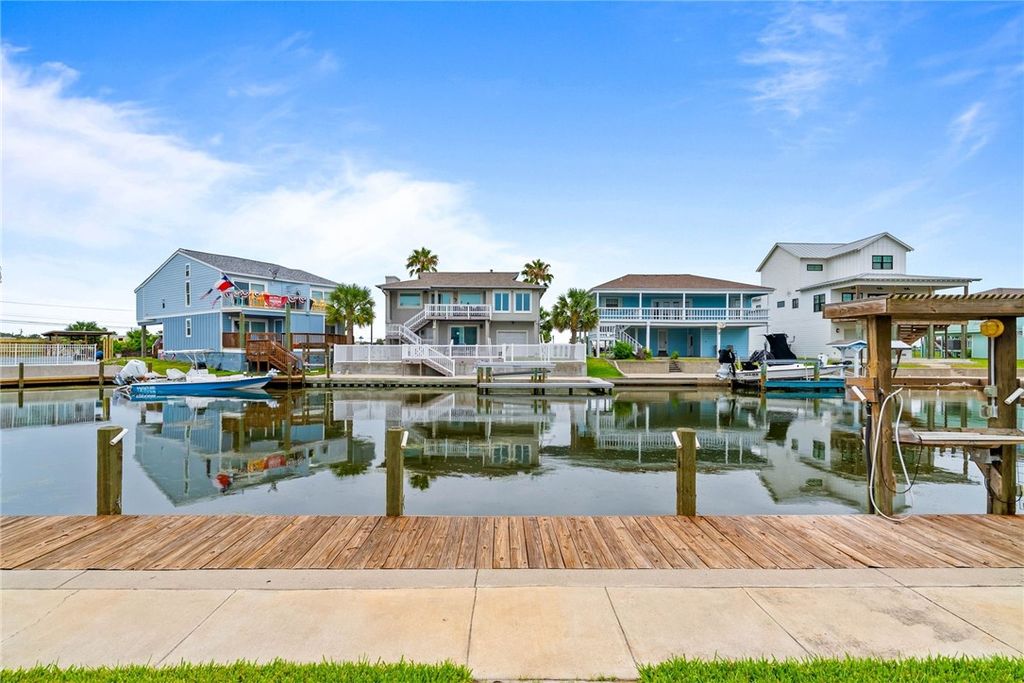 100 Port Royal 202, Aransas Pass, TX 78336 — photo 2