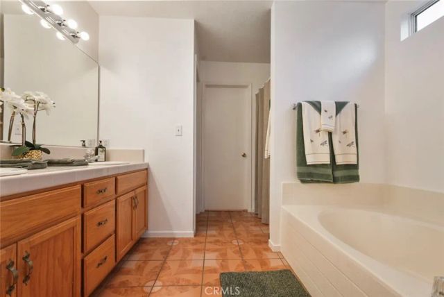 1874 Hartnell Court, Los Banos, CA 93635