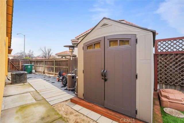 1874 Hartnell Court, Los Banos, CA 93635