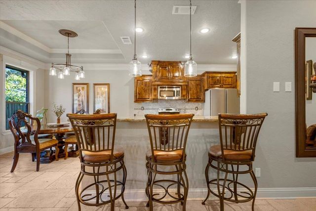 3726 Bill Owens Pwky, Longview, TX 75605