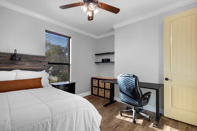 3726 Bill Owens Pwky, Longview, TX 75605