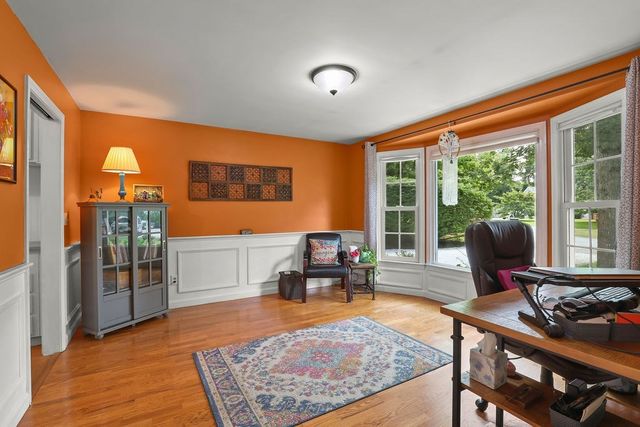19 Steven P Wentworth Rd, Falmouth, MA 02556