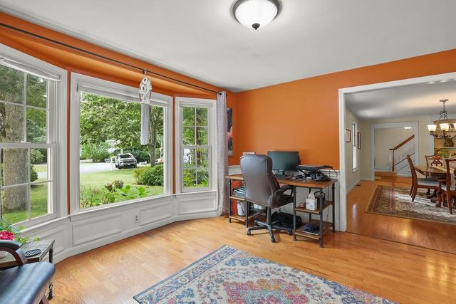 19 Steven P Wentworth Rd, Falmouth, MA 02556