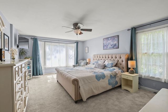19 Steven P Wentworth Rd, Falmouth, MA 02556