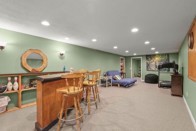 19 Steven P Wentworth Rd, Falmouth, MA 02556