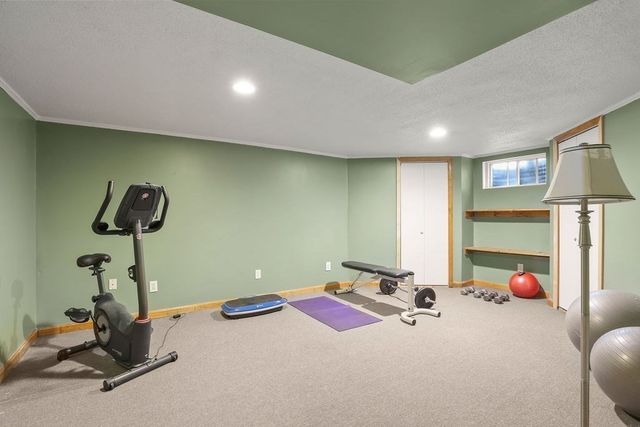 19 Steven P Wentworth Rd, Falmouth, MA 02556