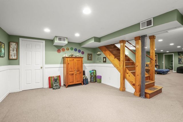 19 Steven P Wentworth Rd, Falmouth, MA 02556