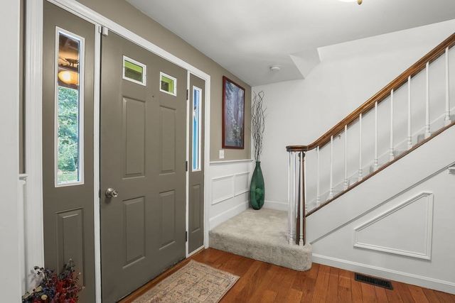 19 Steven P Wentworth Rd, Falmouth, MA 02556