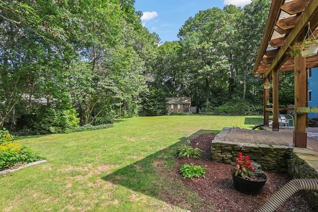 19 Steven P Wentworth Rd, Falmouth, MA 02556