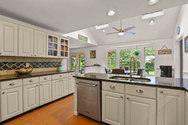 19 Steven P Wentworth Rd, Falmouth, MA 02556