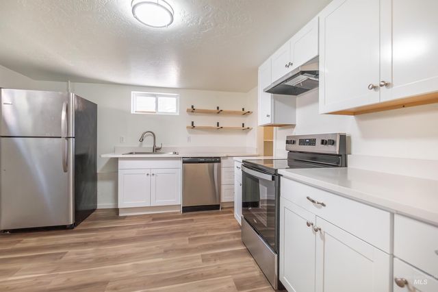 1124 14th Ave S, Nampa, ID 83651