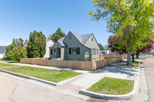 1124 14th Ave S, Nampa, ID 83651