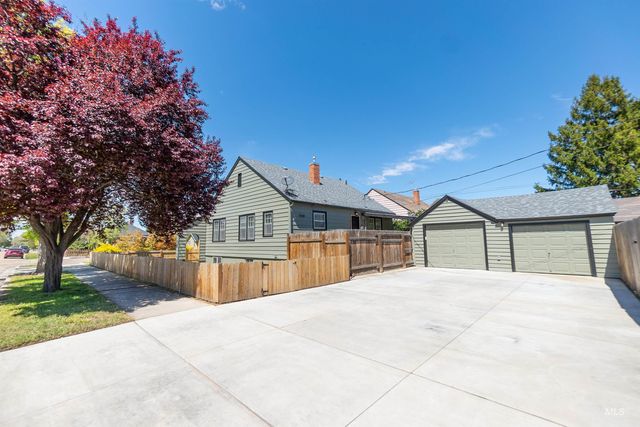 1124 14th Ave S, Nampa, ID 83651