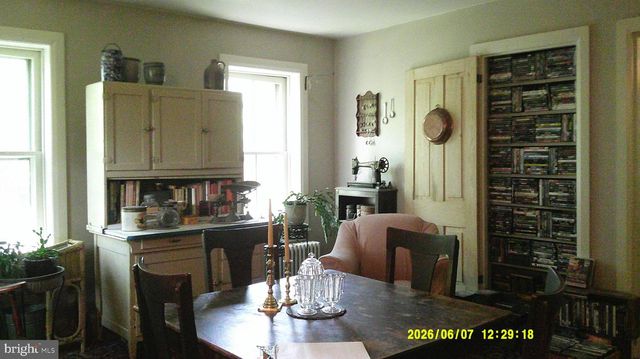 9825 OLD 22, Breinigsville, PA 18031
