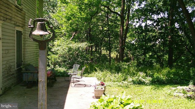 9825 OLD 22, Breinigsville, PA 18031