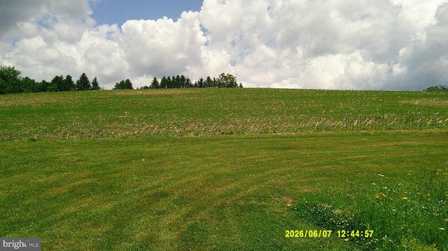9825 OLD 22, Breinigsville, PA 18031