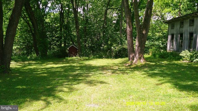 9825 OLD 22, Breinigsville, PA 18031