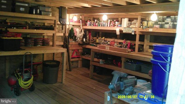 9825 OLD 22, Breinigsville, PA 18031