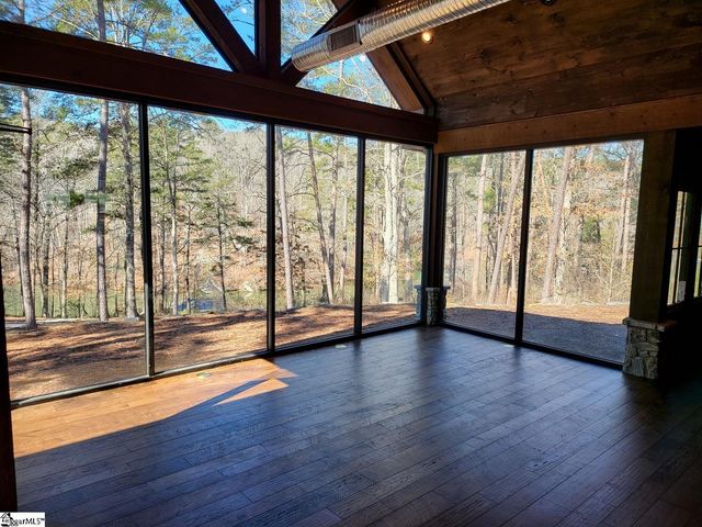 653 Aqua View Drive, Seneca, SC 29672