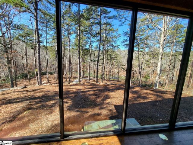 653 Aqua View Drive, Seneca, SC 29672