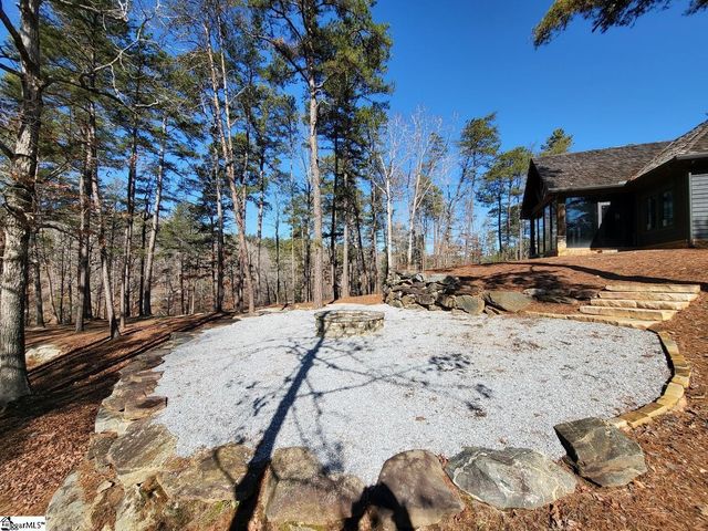 653 Aqua View Drive, Seneca, SC 29672