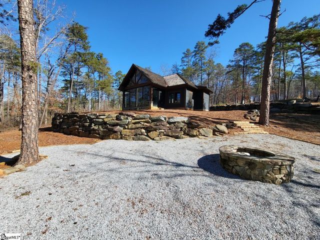 653 Aqua View Drive, Seneca, SC 29672