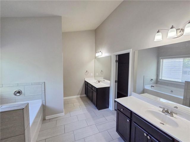 129 Jacobs Lane, Loganville, GA 30052