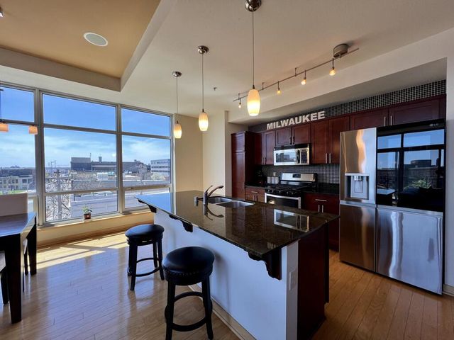 106 W Seeboth STREET #503, Milwaukee, WI 53204