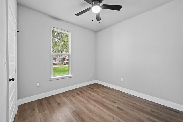 6147 Shawnee Drive, Mabank, TX 75156