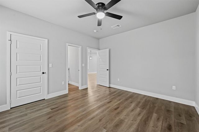 6147 Shawnee Drive, Mabank, TX 75156