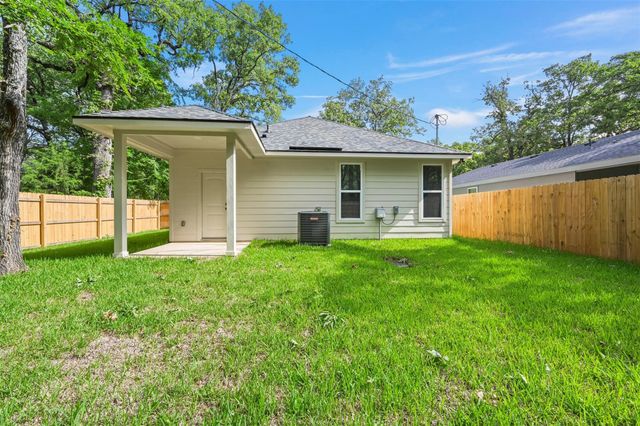 6147 Shawnee Drive, Mabank, TX 75156