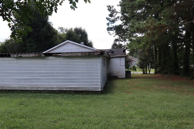 424 Meadowbrook Dr, Pigeon Forge, TN 37863